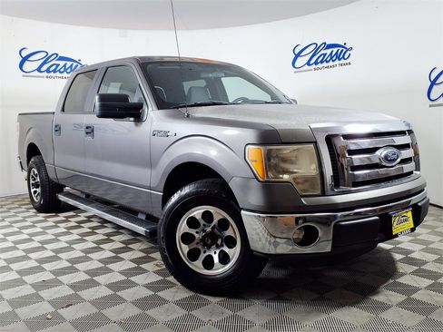 Used 2011 Ford F150 XLT image 1