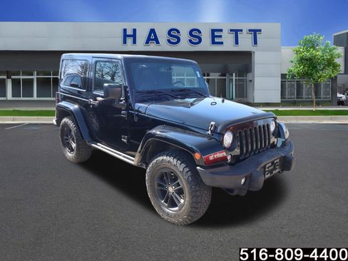 Used 2017 Jeep Wrangler Sahara image 1