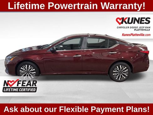 Used 2025 Nissan Altima 2.5 SV image 7