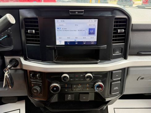 Used 2025 Ford F350 XLT AWD/4WD image 12