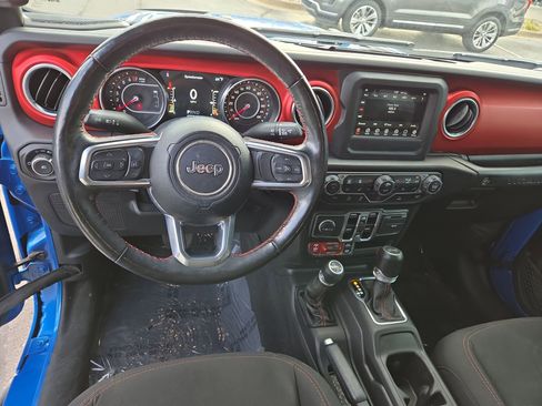 Used 2021 Jeep Wrangler Unlimited Rubicon w/ Cold Weather Group image 31