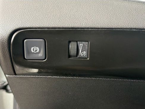 Used 2022 Buick Enclave Essence w/ Experience Buick Package AWD/4WD image 13