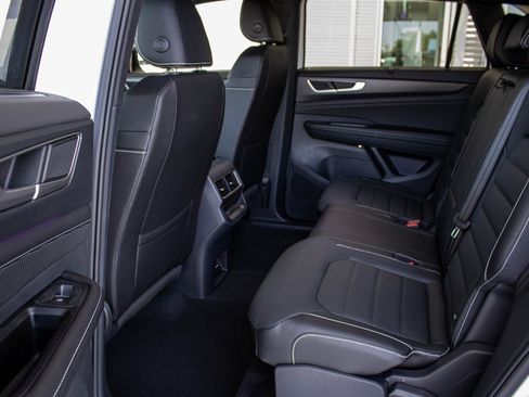 New 2025 Volkswagen Atlas Cross Sport SEL R-Line image 49