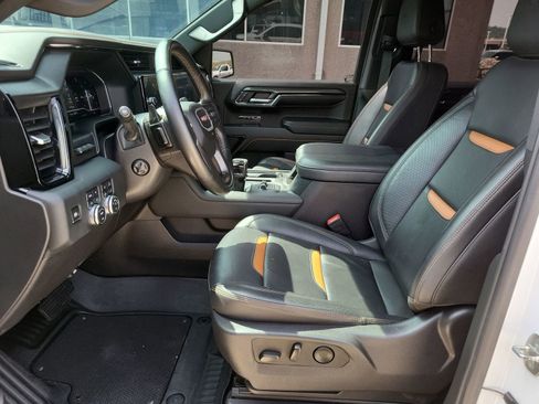 Certified 2024 GMC Sierra 1500 AT4 w/ Technology Package AWD/4WD image 18