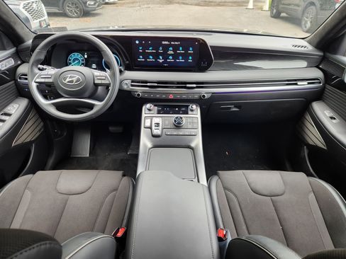 Used 2025 Hyundai Palisade Calligraphy AWD/4WD image 8