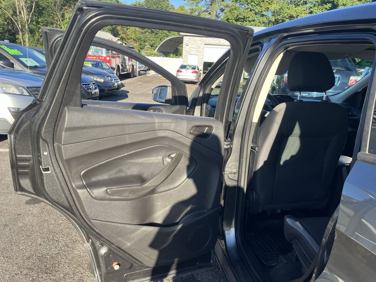 Used 2015 Ford Escape S FWD image 18