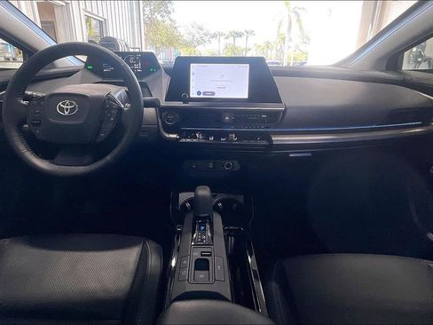 Used 2024 Toyota Prius XLE image 6