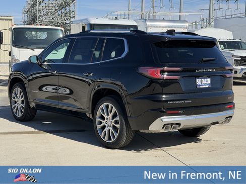 New 2026 GMC Acadia Denali w/ Super Cruise Package image 8
