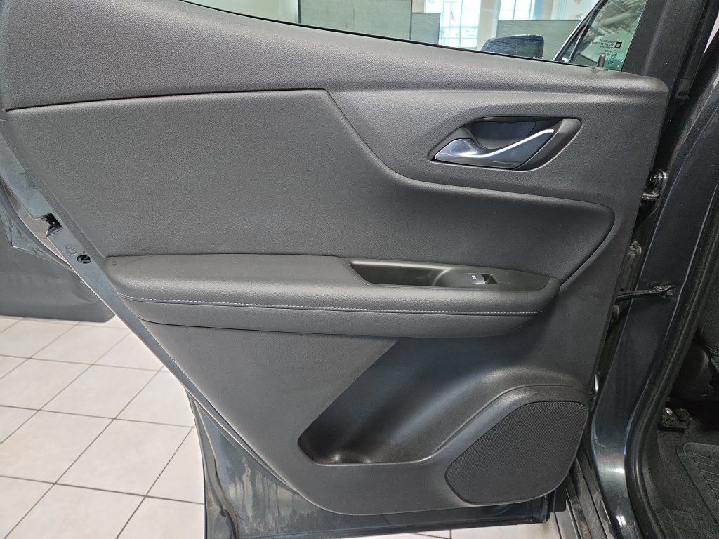 Used 2019 Chevrolet Blazer LT FWD image 25