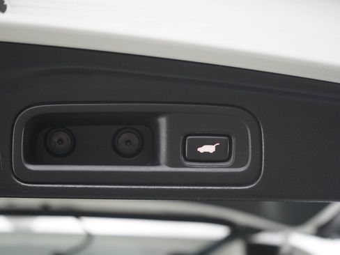 Used 2022 Honda Pilot Black Edition image 17