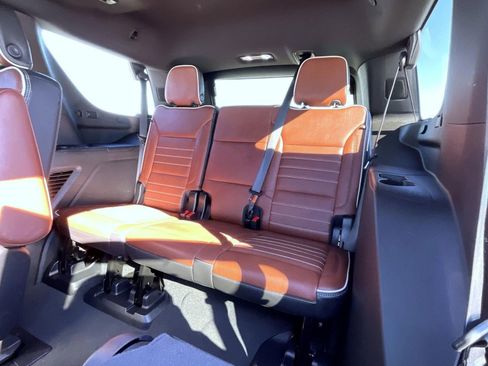 Used 2023 GMC Yukon Denali Ultimate image 21