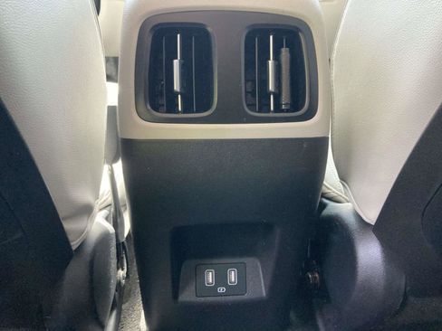 Used 2022 Hyundai Tucson Limited image 18