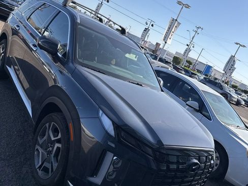 Used 2024 Hyundai Palisade SEL FWD image 12