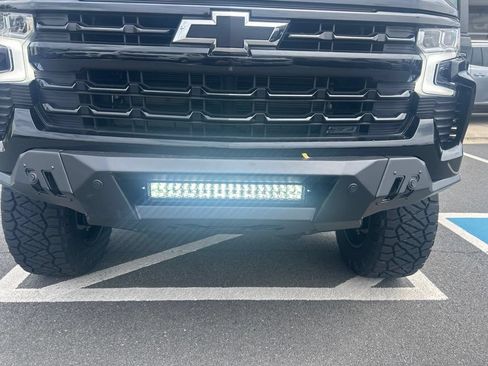 Used 2023 Chevrolet Silverado 1500 LT Trail Boss w/ Protection Package AWD/4WD image 42