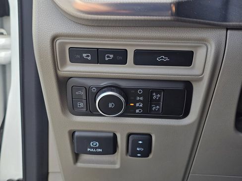 Used 2024 Ford F150 Platinum w/ Equipment Group 703A Plus AWD/4WD image 34