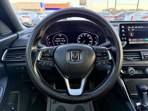 Used 2018 Honda Accord Sport image 14