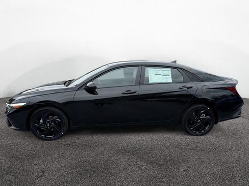 New 2026 Hyundai Elantra Sport FWD image 5