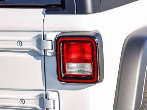 New 2026 Jeep Wrangler Unlimited Sport AWD/4WD image 12