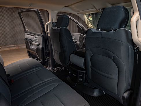 Used 2020 RAM 1500 Big Horn image 23