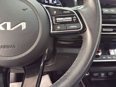 Used 2023 Kia Seltos EX AWD/4WD image 15