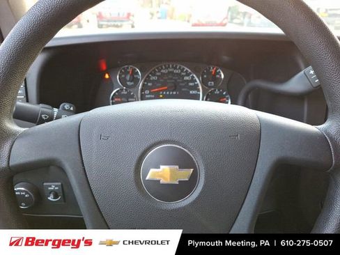 Used 2021 Chevrolet Express 2500 image 19
