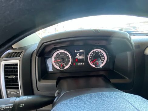 Used 2022 RAM 1500 Classic SLT RWD image 12