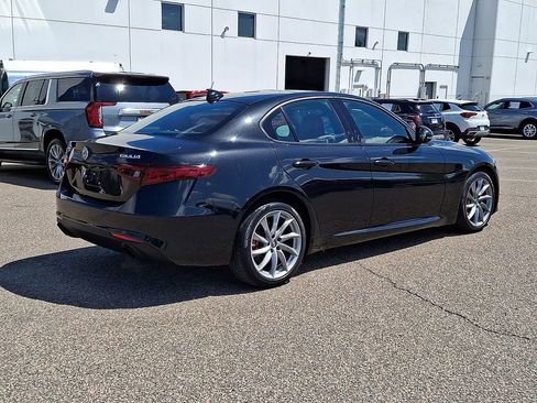 Used 2023 Alfa Romeo Giulia Sprint AWD/4WD image 9