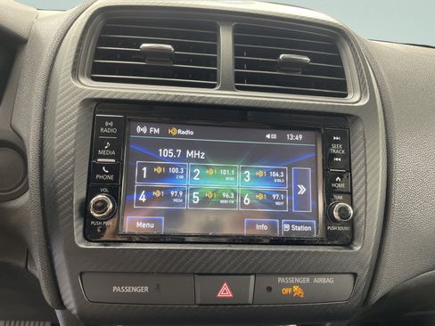 Used 2021 Mitsubishi Outlander Sport ES FWD image 21