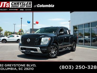 Used 2021 Nissan Titan SV w/ SV Convenience Package
