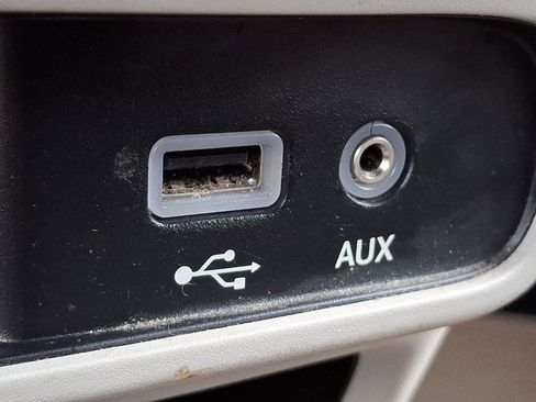 Certified 2018 Chrysler Pacifica Touring-L image 24