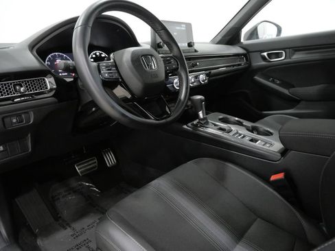 Used 2025 Honda Civic Sport image 11