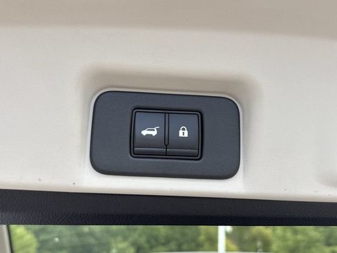 Certified 2023 Nissan Ariya FWD image 27
