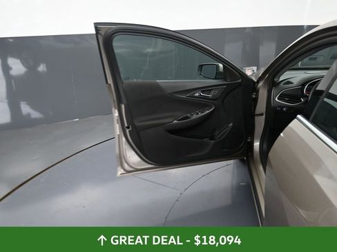 Used 2024 Chevrolet Malibu LT image 26