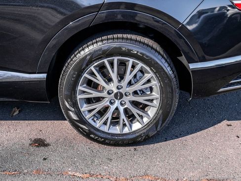 Used 2025 Genesis GV80 2.5T Standard AWD/4WD image 14