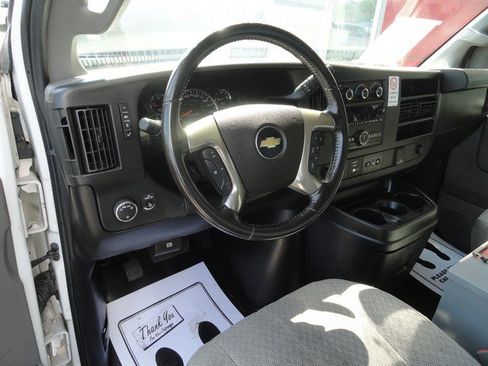 Used 2019 Chevrolet Express 3500 w/ Power Convenience Package RWD image 7