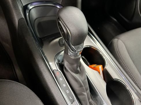 Used 2024 Chevrolet Malibu LT image 17