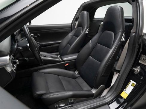 Used 2015 Porsche 911 Targa 4S image 3