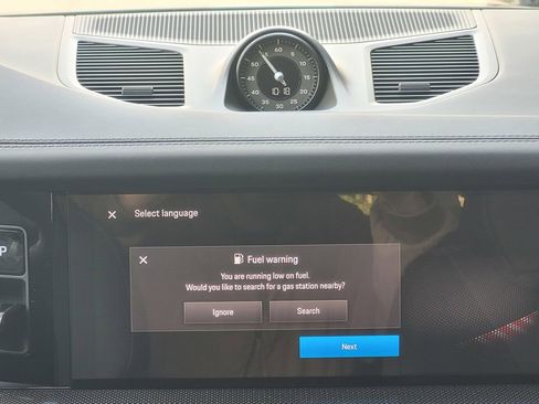 New 2025 Porsche Cayenne Turbo image 18