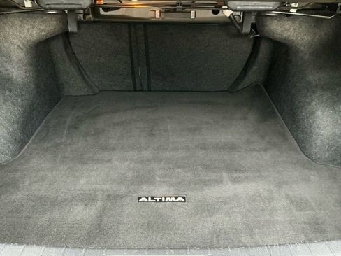 Used 2021 Nissan Altima 2.5 SL FWD image 14