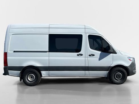Used 2019 Mercedes-Benz Sprinter 144 image 6