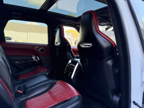 Used 2018 Land Rover Range Rover Sport SVR image 24