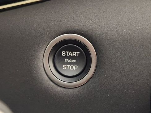 Used 2026 Land Rover Range Rover Evoque S image 20