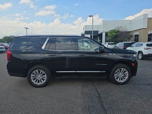 Used 2021 GMC Yukon SLT w/ SLT Premium Package AWD/4WD image 2