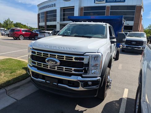 New 2026 Ford F450 XL AWD/4WD image 9