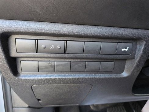 Used 2022 Mitsubishi Outlander SE image 15