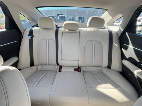 Used 2025 Hyundai Sonata SEL FWD image 38