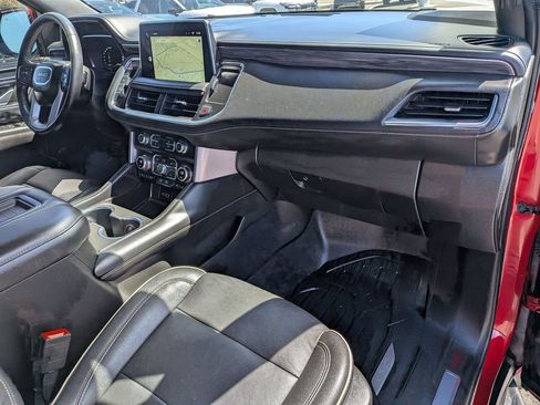 Certified 2022 GMC Yukon SLT w/ SLT Luxury Package AWD/4WD image 25