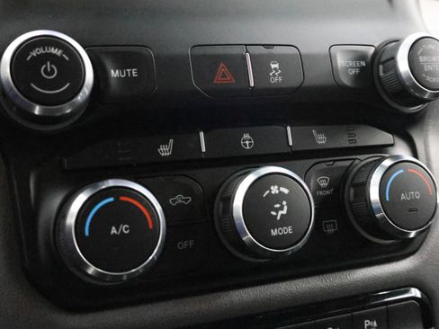 Used 2022 RAM 3500 Big Horn w/ Level C Equiment Group image 46