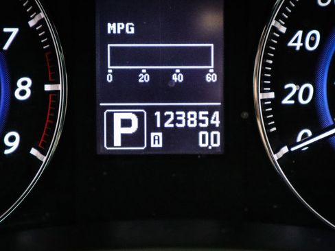 Used 2013 INFINITI FX37 Base w/ Premium Pkg image 28