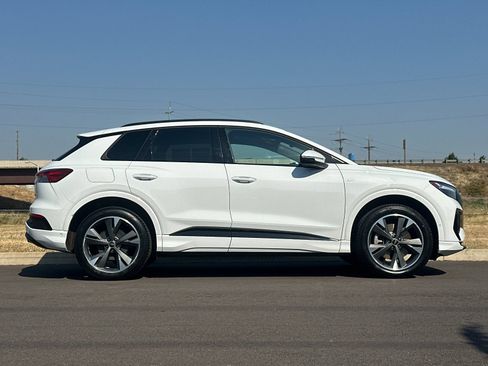 Used 2023 Audi Q4 e-tron Premium Plus w/ Premium Plus AWD/4WD image 2